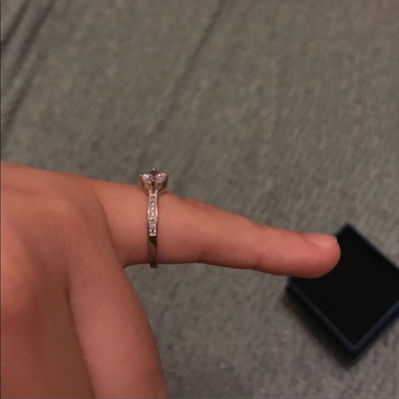 Ring - Picture 3 of 3